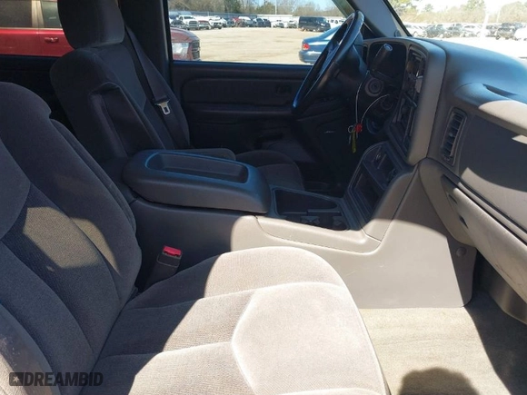 2004 GMC Sierra 1500 Crew Cab SLT with VIN 2GTEC13T241308760, listed as a IAAI auction lot 41724540 with 113,385 mi miles. Bid and sale history available at carsss.com. Image 5.