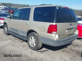 2004 Ford Expedition Special Service with VIN 1FMRU15WX4LB90730, listed as a IAAI auction lot 41478361 with 273,240 mi miles. Bid and sale history available at carsss.com. Image 3.