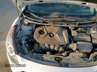 2017 Hyundai Elantra с VIN KMHD35LH2HU379512, выставлен на аукционе Copart как лот 82149825 с пробегом 132 151 миль миль и Списание • Salvage title. История ставок и продаж доступна на DreamBid. Изображение 14.