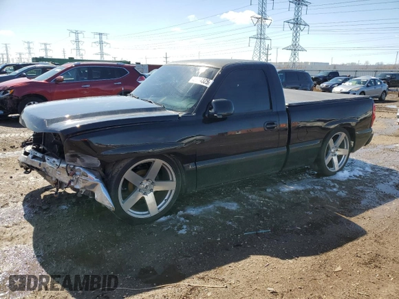 2003 Chevrolet Silverado 1500 with VIN 1GCEC14V13Z355736, listed as a Copart auction lot 49914325 with 165,683 mi miles and Salvage Title. Bid and sale history available at carsss.com. Image 1.