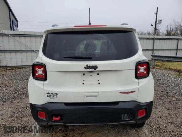 2022 Jeep Renegade Trailhawk with VIN ZACNJDC14NPN99899, listed as a Copart auction lot 86377004 with 51,000 mi miles and Clean Title. Bid and sale history available at DreamBid. Image 6.