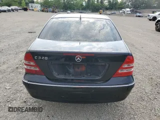 2002 Mercedes-Benz C 230/260/280/320 with VIN WDBRF64J42E003970, listed as a Copart auction lot 59909815 with 190,502 mi miles and Clean title. Bid and sale history available at DreamBid. Image 6.