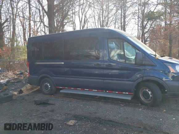 2018 Ford Transit XL z VIN 1FDZX2CM3JKB08238, wystawiony jako IAAI lot #41645406 z przebiegiem 12 733 mil mil oraz . Historia ofert i sprzedaży dostępna na DreamBid. Obrazek 13.