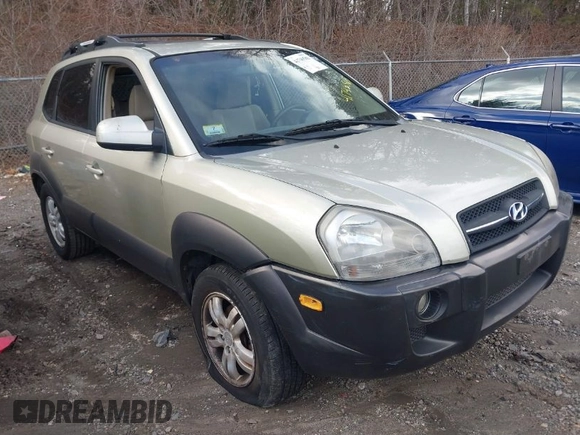 2006 Hyundai Tucson GLS with VIN KM8JN12D46U352491, listed as a IAAI auction lot 41749563 with 151,930 mi miles. Bid and sale history available at carsss.com. Image 1.
