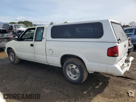 1997 GMC Sonoma SLS with VIN 1GTCS19X7V8517253, listed as a Copart auction lot 43829035 with 102,976 mi miles and Salvage Title. Bid and sale history available at DreamBid. Image 2.