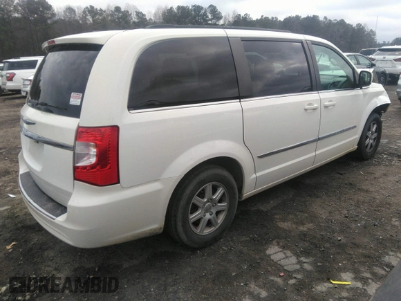 2013 Chrysler Town & Country Touring with VIN 2C4RC1BG7DR526894, listed as a IAAI auction lot 41365168 with 166,003 mi miles. Bid and sale history available at carsss.com. Image 4.