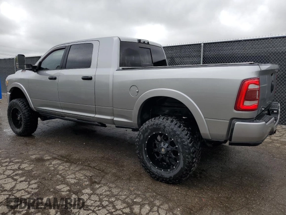 2020 Ram 2500 Limited z VIN 3C6UR5SL9LG282626, wystawiony jako Copart lot #55918975 z przebiegiem 129 540 mil mil oraz Czysty tytuł • Clean title. Historia ofert i sprzedaży dostępna na DreamBid. Obrazek 2.