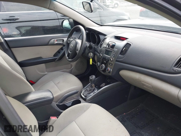2013 Kia Forte EX with VIN KNAFU4A2XD5699665, listed as a IAAI auction lot 41910431 with 163,066 mi miles. Bid and sale history available at carsss.com. Image 5.