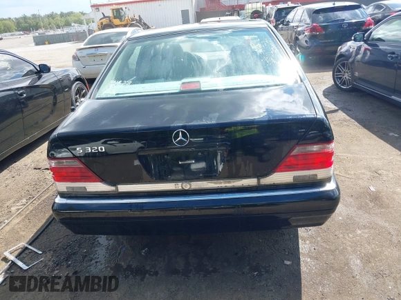 1998 Mercedes-Benz S-Class with VIN WDBGA33G4WA391919, listed as a IAAI auction lot 40139391 with 99,744 mi miles. Bid and sale history available at carsss.com. Image 16.