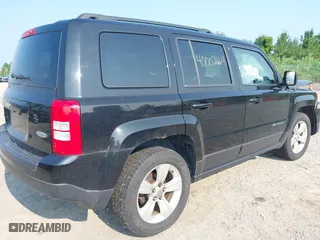 2016 Jeep Patriot Latitude with VIN 1C4NJRFB6GD782341, listed as a IAAI auction lot 40002664 with 83,054 mi miles. Bid and sale history available at carsss.com. Image 4.