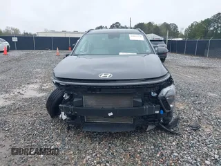 2025 Hyundai Kona SEL with VIN KM8HB3AB1SU209284, listed as a IAAI auction lot 41862270 with 13,678 mi miles. Bid and sale history available at carsss.com. Image 13.