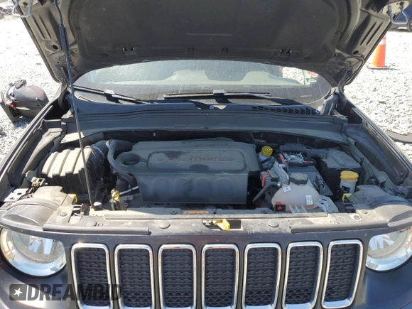2019 Jeep Renegade Latitude z VIN ZACNJBBB3KPK72100, wystawiony jako Copart lot #53687245 z przebiegiem Nie podano mil oraz Szkoda całkowita • Salvage title. Historia ofert i sprzedaży dostępna na DreamBid. Obrazek 12.