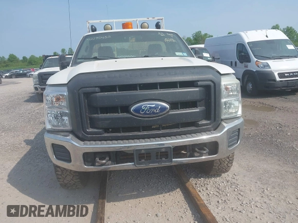 2011 Ford F-350 z VIN 1FDBF3B68BEB59067, wystawiony jako IAAI lot #42295432 z przebiegiem 175 749 mil mil oraz . Historia ofert i sprzedaży dostępna na DreamBid. Obrazek 13.