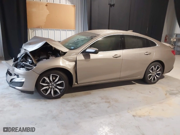2024 Chevrolet Malibu RS with VIN 1G1ZG5STXRF212639, listed as a IAAI auction lot 41444181 with 8,594 mi miles. Bid and sale history available at carsss.com. Image 2.