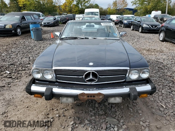 1982 Mercedes-Benz 380 SL z VIN WDBBA45AXCB013425, wystawiony jako Copart lot #74098484 z przebiegiem 145 140 mil mil oraz Szkoda całkowita • Salvage title. Historia ofert i sprzedaży dostępna na DreamBid. Obrazek 5.