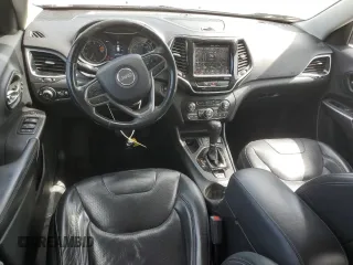 2019 Jeep Cherokee Limited with VIN 1C4PJLDB2KD324295, listed as a Copart auction lot 60706455 with 103,551 mi miles and Non repairable. Bid and sale history available at DreamBid. Image 8.