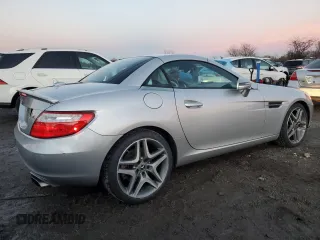 2013 Mercedes-Benz SLK 250 z VIN WDDPK4HA5DF059342, wystawiony jako Copart lot #85258764 z przebiegiem 184 782 mil mil oraz Szkoda całkowita • Salvage title. Historia ofert i sprzedaży dostępna na DreamBid. Obrazek 3.