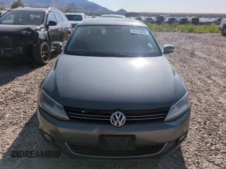 2013 Volkswagen Jetta TDI w/Premium с VIN 3VWLL7AJ5DM256459, выставлен на аукционе Copart как лот 59716405 с пробегом 162 464 миль миль и Списание • Salvage title. История ставок и продаж доступна на DreamBid. Изображение 5.