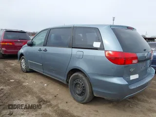 2004 Toyota Sienna with VIN 5TDZA29C44S036628, listed as a IAAI auction lot 41691034 with 389,982 mi miles and . Bid and sale history available at DreamBid. Image 3.