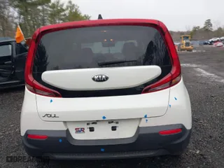 2020 Kia Soul S with VIN KNDJ23AU4L7723217, listed as a IAAI auction lot 41544182 with 32,670 mi miles. Bid and sale history available at carsss.com. Image 16.