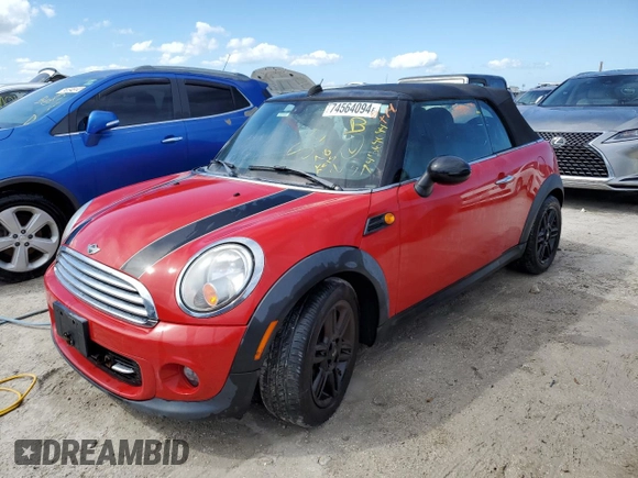 2015 MINI Convertible с VIN WMWZN3C53FT266957, выставлен на аукционе Copart как лот 74564094 с пробегом Не указан миль и На запчасти • Non repairable. История ставок и продаж доступна на DreamBid. Изображение 1.