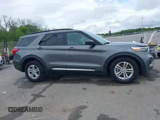 2024 Ford Explorer XLT with VIN 1FMSK7DH2RGA66805, listed as a IAAI auction lot 41965748 with 16,968 mi miles and . Bid and sale history available at DreamBid. Image 13.
