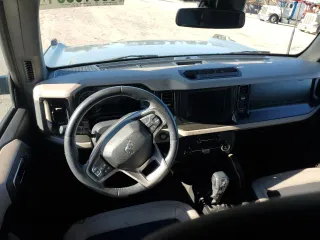 2022 Ford Bronco with VIN 1FMDE5DH5NLA97519, listed as a Copart auction lot 81093884 with 32,166 mi miles and Salvage Title. Bid and sale history available at DreamBid. Image 8.