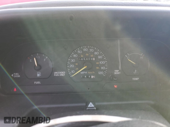 1995 Ford Escort z VIN 3FASP15J5SR137892, wystawiony jako Copart lot #43824375 z przebiegiem 165 408 mil mil oraz Szkoda całkowita • Salvage title. Historia ofert i sprzedaży dostępna na DreamBid. Obrazek 9.