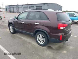 2015 Kia Sorento LX with VIN 5XYKTCA61FG568054, listed as a IAAI auction lot 41995522 with 229,631 mi miles. Bid and sale history available at carsss.com. Image 3.