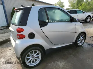 2008 Smart fortwo Pure with VIN WMEEJ31X78K151323, listed as a Copart auction lot 60921075 with 65,738 mi miles and Clean title. Bid and sale history available at DreamBid. Image 3.