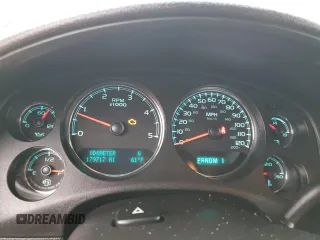 2014 Chevrolet Silverado 3500HD LTZ with VIN 1GC4K1C81EF128528, listed as a Copart auction lot 86098474 with 179,717 mi miles and Salvage Title. Bid and sale history available at DreamBid. Image 9.