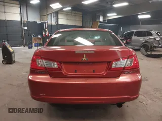 2010 Mitsubishi Galant FE z VIN 4A32B2FF8AE012585, wystawiony jako IAAI lot #42363093 z przebiegiem 182 601 mil mil oraz . Historia ofert i sprzedaży dostępna na DreamBid. Obrazek 16.