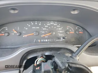 2006 Ford Econoline Passenger XL с VIN 1FBNE31L36HA80877, выставлен на аукционе Copart как лот 87943205 с пробегом Не указан миль и Списание • Salvage title. История ставок и продаж доступна на DreamBid. Изображение 9.