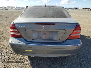 2005 Mercedes-Benz C 240 with VIN WDBRF61J45A719428, listed as a Copart auction lot 88686195 with 95,482 mi miles and Salvage Title. Bid and sale history available at DreamBid. Image 6.