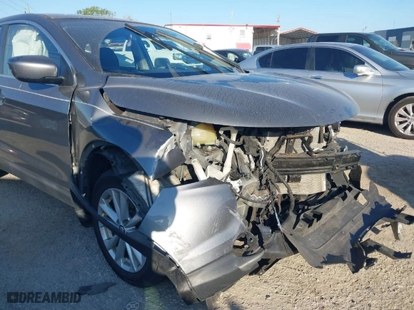 2019 Nissan Rogue Sport S with VIN JN1BJ1CR2KW337505, listed as a IAAI auction lot 41882417 with 76,918 mi miles. Bid and sale history available at carsss.com. Image 6.