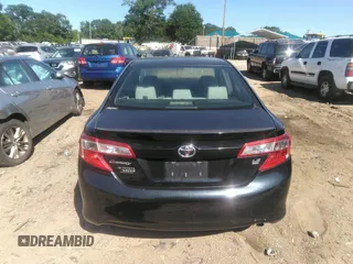 2012 Toyota Camry L with VIN 4T1BF1FK4CU002252, listed as a IAAI auction lot 42201973 with 261,460 mi miles. Bid and sale history available at carsss.com. Image 16.