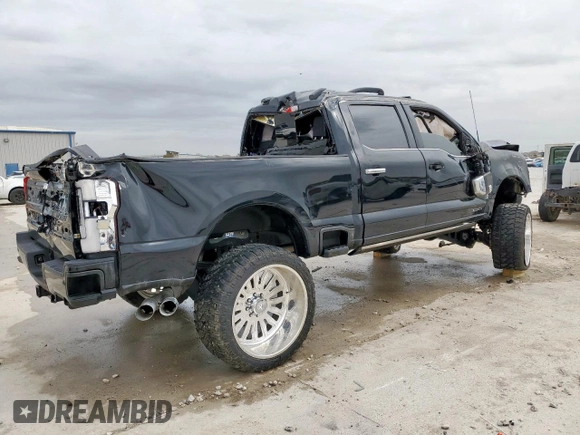 2024 Ford F-250 XL z VIN 1FT8W2BT2REE44792, wystawiony jako Copart lot #51431915 z przebiegiem Nie podano mil oraz Szkoda całkowita • Salvage title. Historia ofert i sprzedaży dostępna na DreamBid. Obrazek 3.