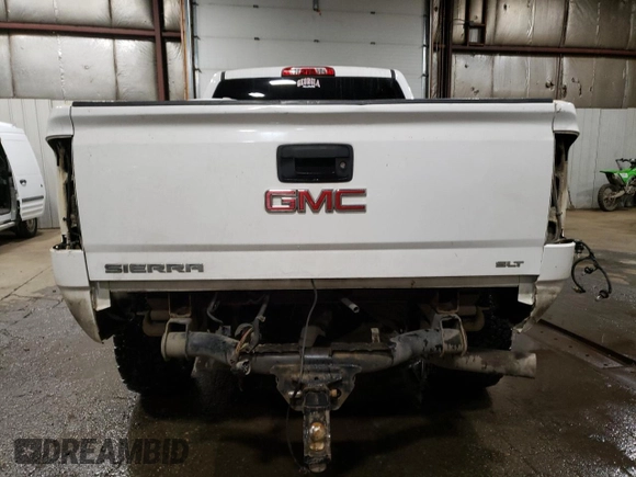 2015 GMC Sierra 2500HD SLT z VIN 1GT12ZE80FF600704, wystawiony jako Copart lot #46069905 z przebiegiem 256 330 mil mil oraz Szkoda całkowita • Salvage title. Historia ofert i sprzedaży dostępna na DreamBid. Obrazek 6.