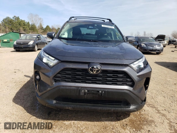 2023 Toyota RAV4 XLE Premium z VIN 2T3A1RFV3PC346205, wystawiony jako Copart lot #53390755 z przebiegiem 30 224 mil mil oraz Szkoda całkowita • Salvage title. Historia ofert i sprzedaży dostępna na DreamBid. Obrazek 5.