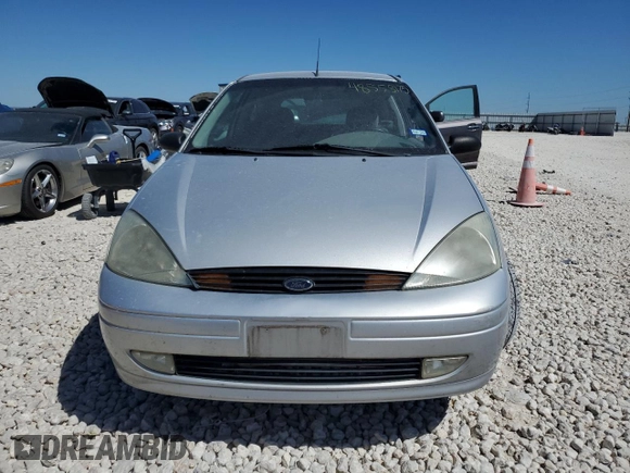 2001 Ford Focus ZX3 z VIN 3FAFP313X1R243418, wystawiony jako Copart lot #48558175 z przebiegiem 43 257 mil mil oraz Szkoda całkowita • Salvage title. Historia ofert i sprzedaży dostępna na DreamBid. Obrazek 5.