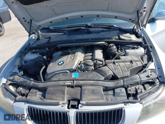 2006 BMW 3 Series 325i z VIN WBAVB135X6KR63138, wystawiony jako IAAI lot #42780102 z przebiegiem 205 000 mil mil oraz . Historia ofert i sprzedaży dostępna na DreamBid. Obrazek 10.