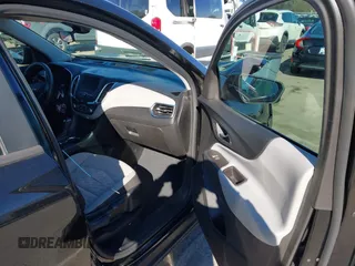 2020 Chevrolet Equinox LS z VIN 2GNAXHEV4L6151980, wystawiony jako IAAI lot #41274204 z przebiegiem 110 417 mil mil oraz . Historia ofert i sprzedaży dostępna na DreamBid. Obrazek 5.