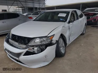 2013 Lexus ES 300h Hybrid with VIN JTHBW1GG2D2000820, listed as a IAAI auction lot 41620297 with 119,325 mi miles. Bid and sale history available at carsss.com. Image 18.