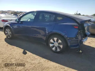 2024 Tesla Model Y Long Range with VIN 7SAYGDEEXRF983989, listed as a Copart auction lot 64035155 with 12,137 mi miles and Salvage title. Bid and sale history available at DreamBid. Image 2.