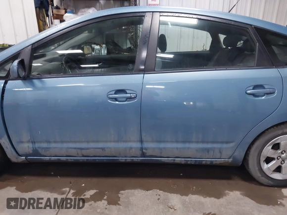 2007 Toyota Prius z VIN JTDKB20U477559103, wystawiony jako IAAI lot #41957891 z przebiegiem 285 452 mil mil oraz . Historia ofert i sprzedaży dostępna na DreamBid. Obrazek 12.