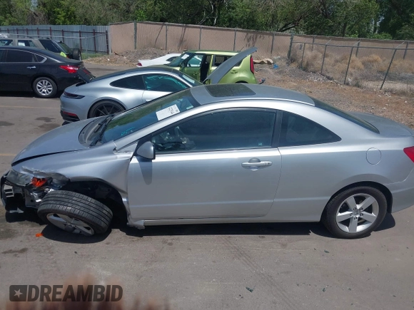 2008 Honda Civic EX-L z VIN 2HGFG12908H505214, wystawiony jako IAAI lot #42229144 z przebiegiem 172 749 mil mil oraz . Historia ofert i sprzedaży dostępna na DreamBid. Obrazek 14.