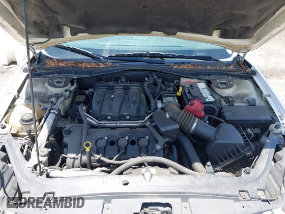 2011 Mercury Milan Premier with VIN 3MEHM0JG7BR603614, listed as a IAAI auction lot 42682798 with 216,166 mi miles and . Bid and sale history available at DreamBid. Image 10.