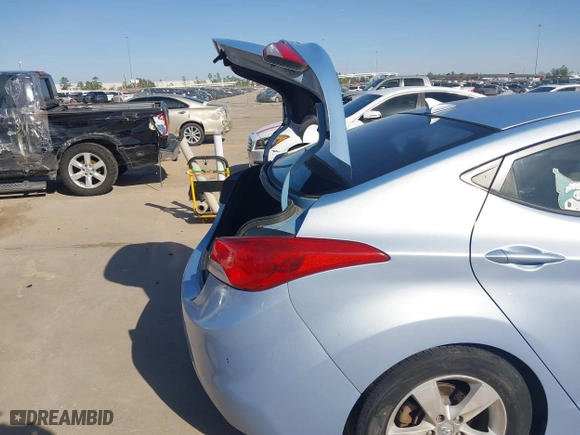 2011 Hyundai Elantra Ltd with VIN KMHDH4AE7BU107663, listed as a IAAI auction lot 41652200 with 218,074 mi miles. Bid and sale history available at carsss.com. Image 18.