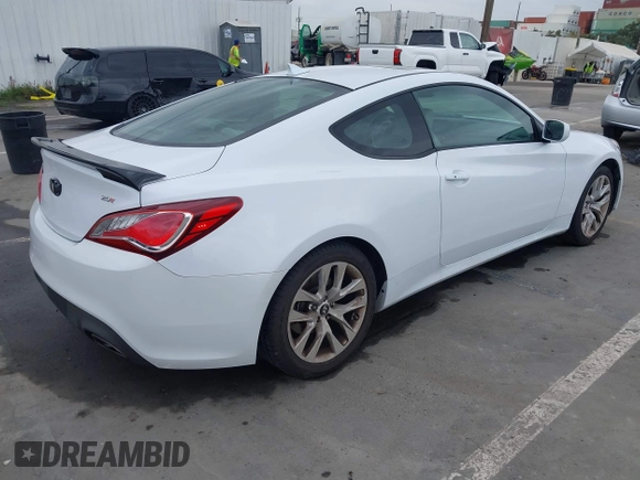 2013 Hyundai Genesis Coupe R-Spec z VIN KMHHT6KD1DU112684, wystawiony jako IAAI lot #41862231 z przebiegiem 160 698 mil mil oraz . Historia ofert i sprzedaży dostępna na DreamBid. Obrazek 4.