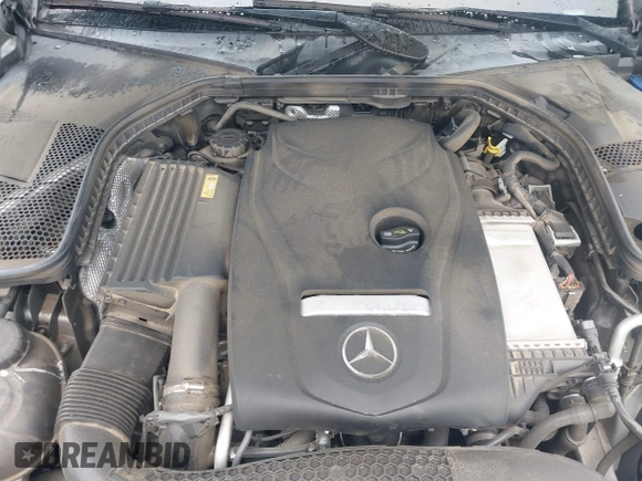 2016 Mercedes-Benz C 300 Luxury z VIN 55SWF4KBXGU177745, wystawiony jako IAAI lot #42483435 z przebiegiem 46 224 mil mil oraz . Historia ofert i sprzedaży dostępna na DreamBid. Obrazek 10.